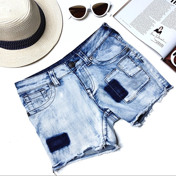 True Religion Other - True Religion Audrey Cutoff Bleach Splash Shorts